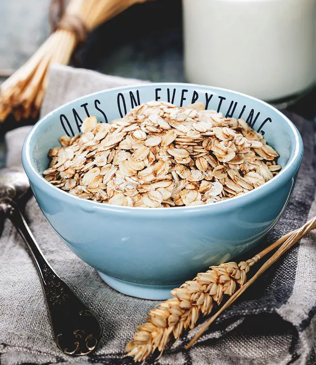 Whole Grain like Oats, Quinoa, rice are better food to choose while on a diet